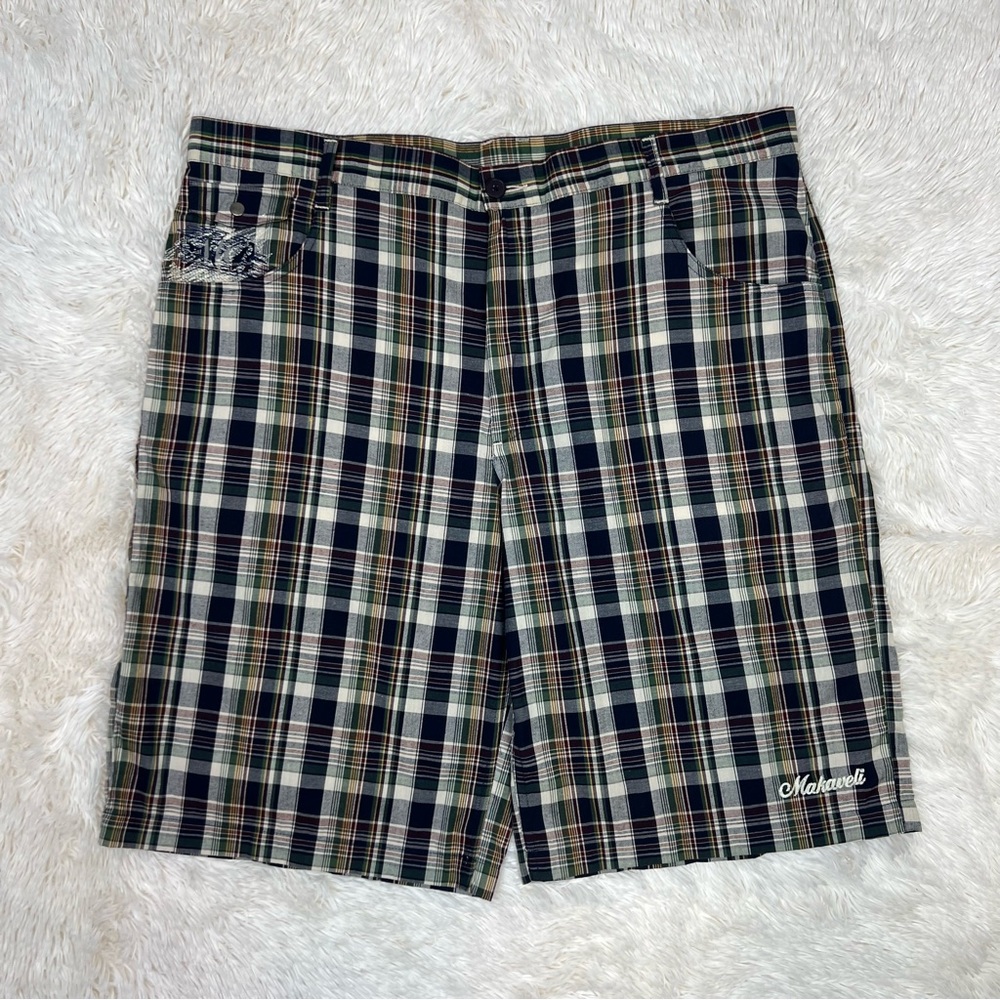 Makaveli mens plaid flat front shorts 11” inseam preppy Sz 40